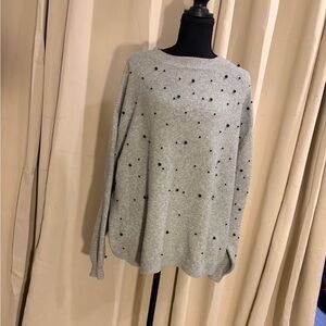 crown & ivy Gray Sweater with Black Dots